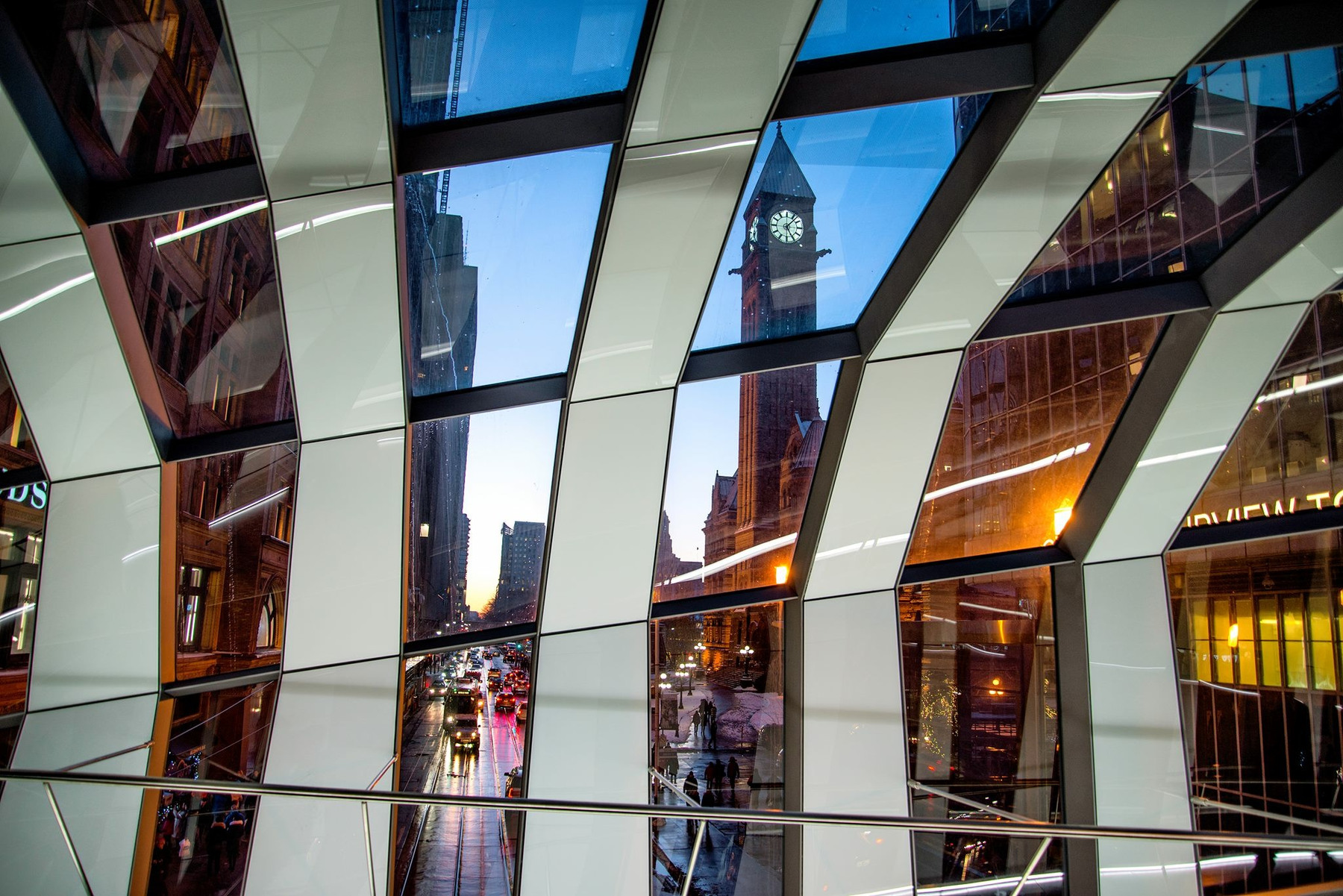 Eaton Center, Canada