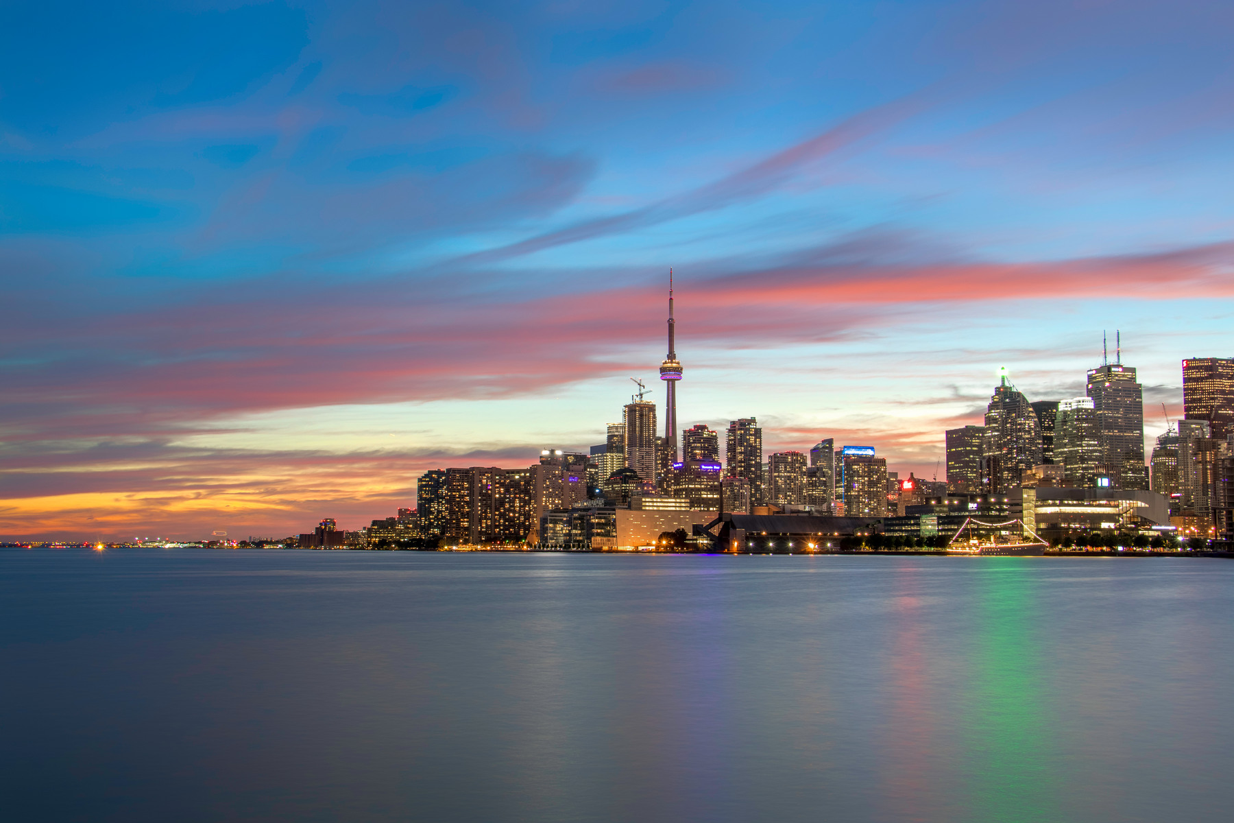 Toronto 16, Canada