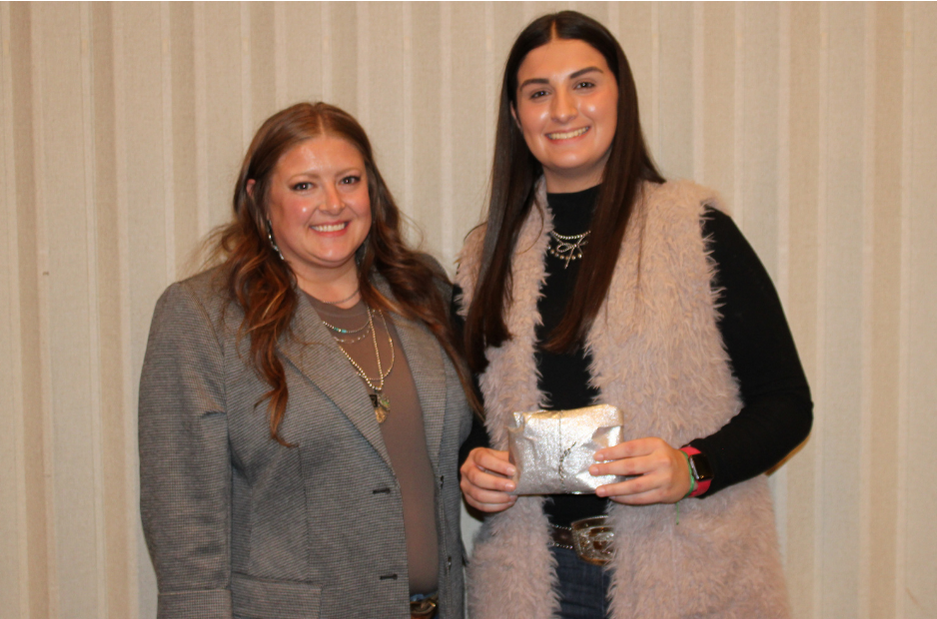GIRLS BRED & OWNED SILVER SHOW Maggie Davis from Bidwell, OH was the 2025 Girls Bred & Owned Silver Show Award winner presented by Bapst Cattle at the 2026 Ohio Angus Association Banquet.