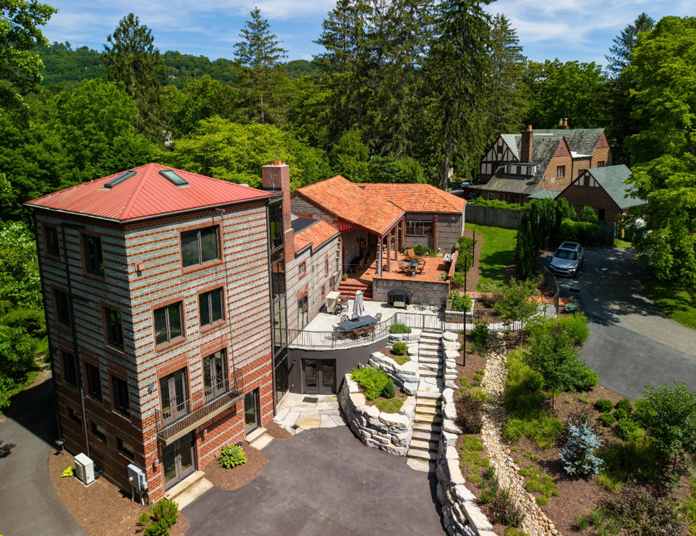 24 Kimberly Avenue - A Home Designed by Douglas Ellington, an Artist and the Spirit of Thomas Wolfe