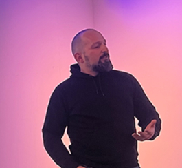 Kopie van chain03_edited.jpg