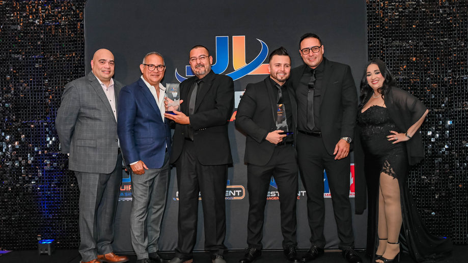Employee awards ceremony at a corporate event in Orlando