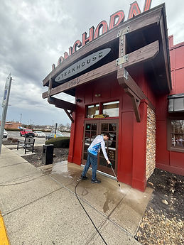 Hydros Power Washing A local Restaurant