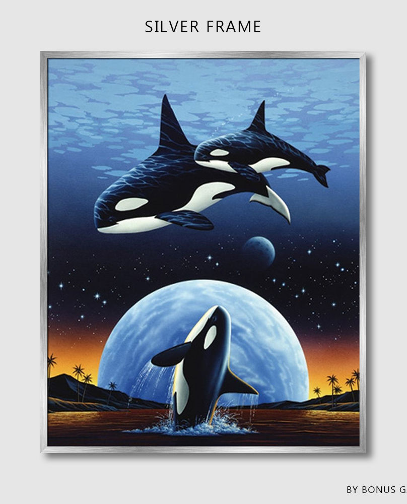 ภาพขนาดย่อ: Orcas and Moon (E)