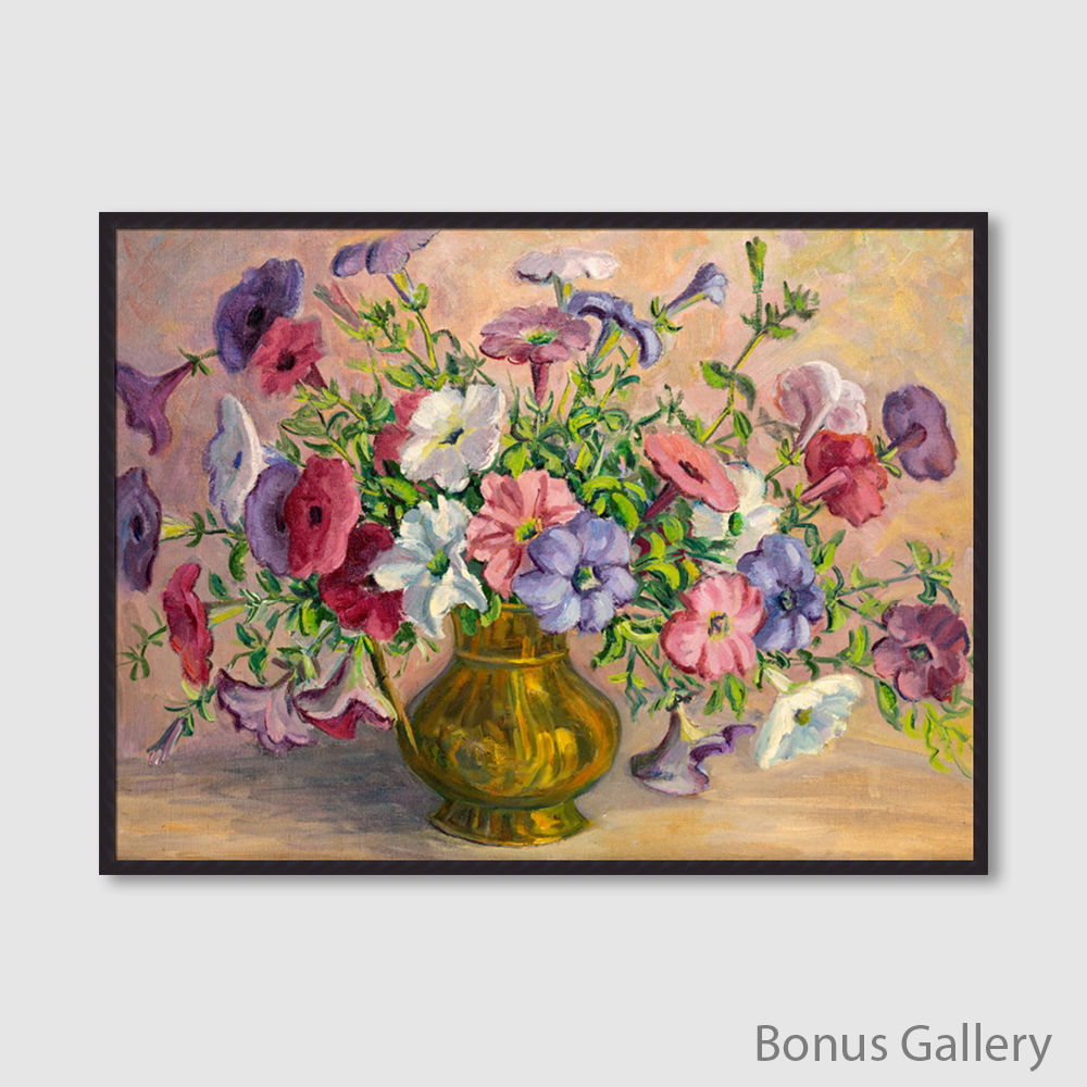 Vintage oil painting of flowers in a vase. (E)
