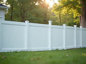 Vinyl Privacy Fence vs Wood Privacy Fence: Which is Best for Your Griffin Georgia Home?