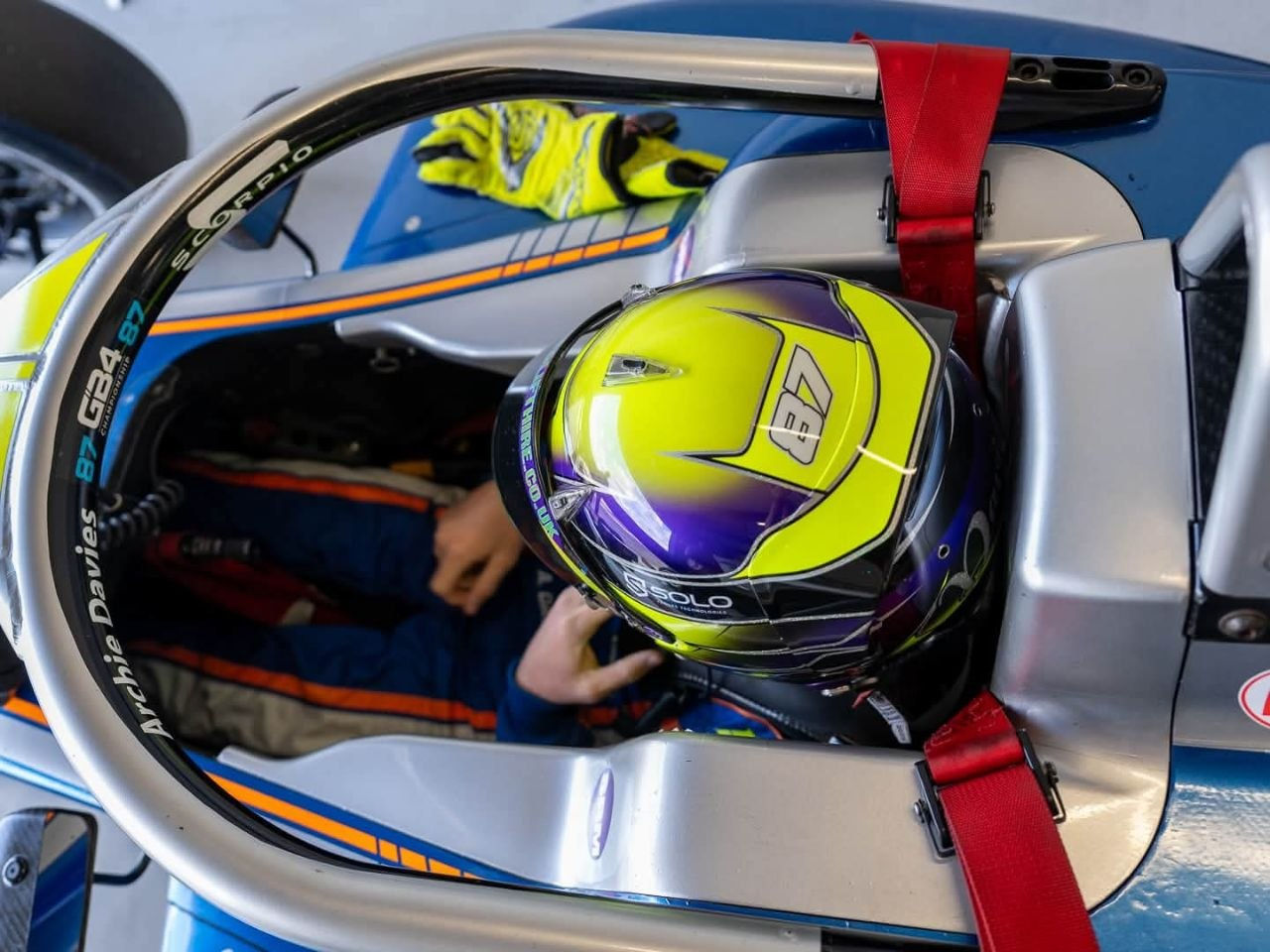 Scorpio Motorsport Makes Strong Comeback at Snetterton