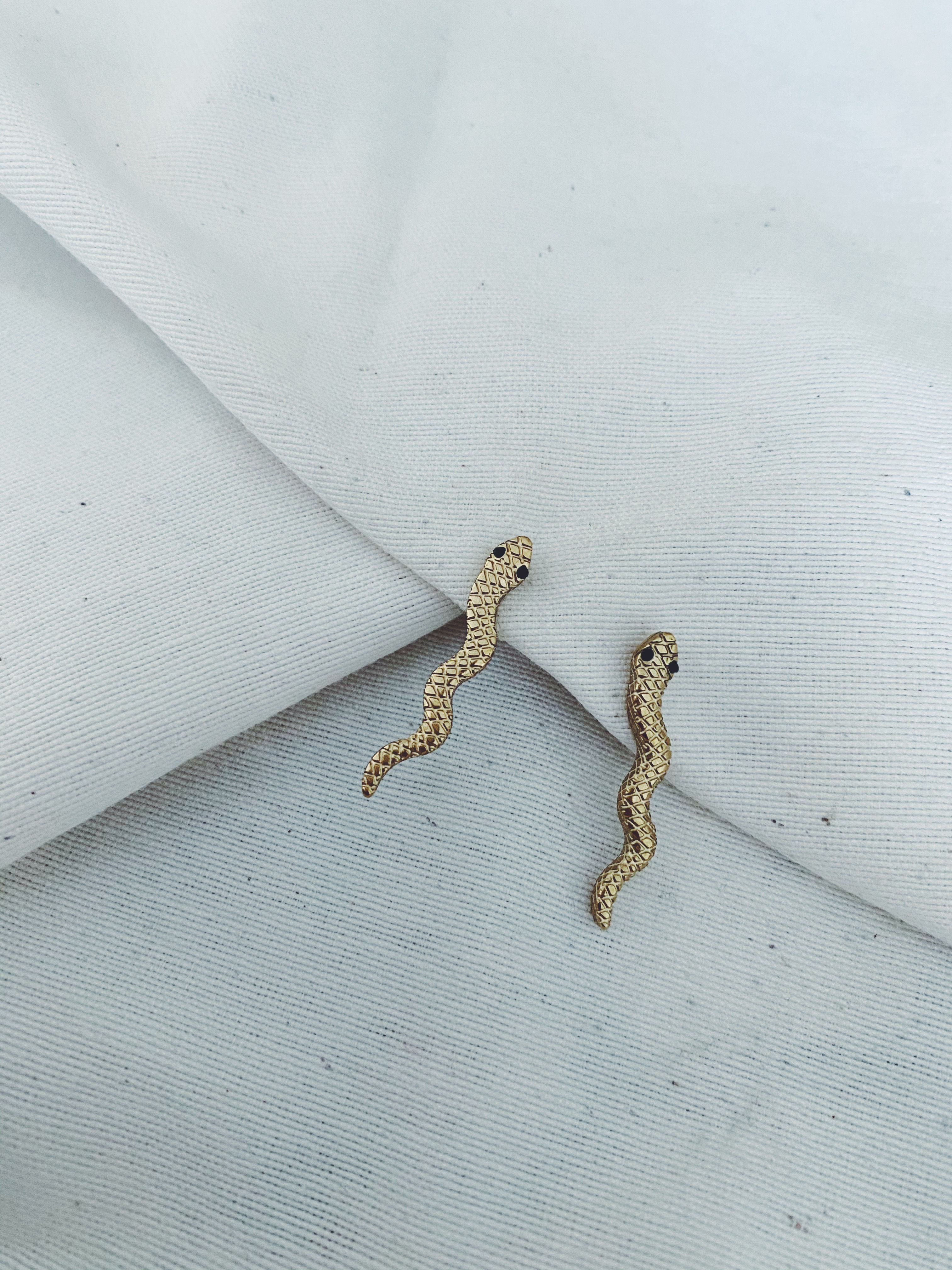 Pendientes serpiente oro cleo