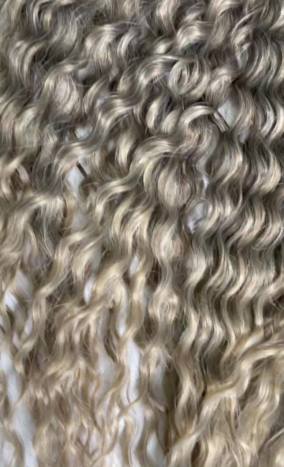 Прев'ю: Афрокучері Ariel Lux, 75-80 см, колір T4/56A