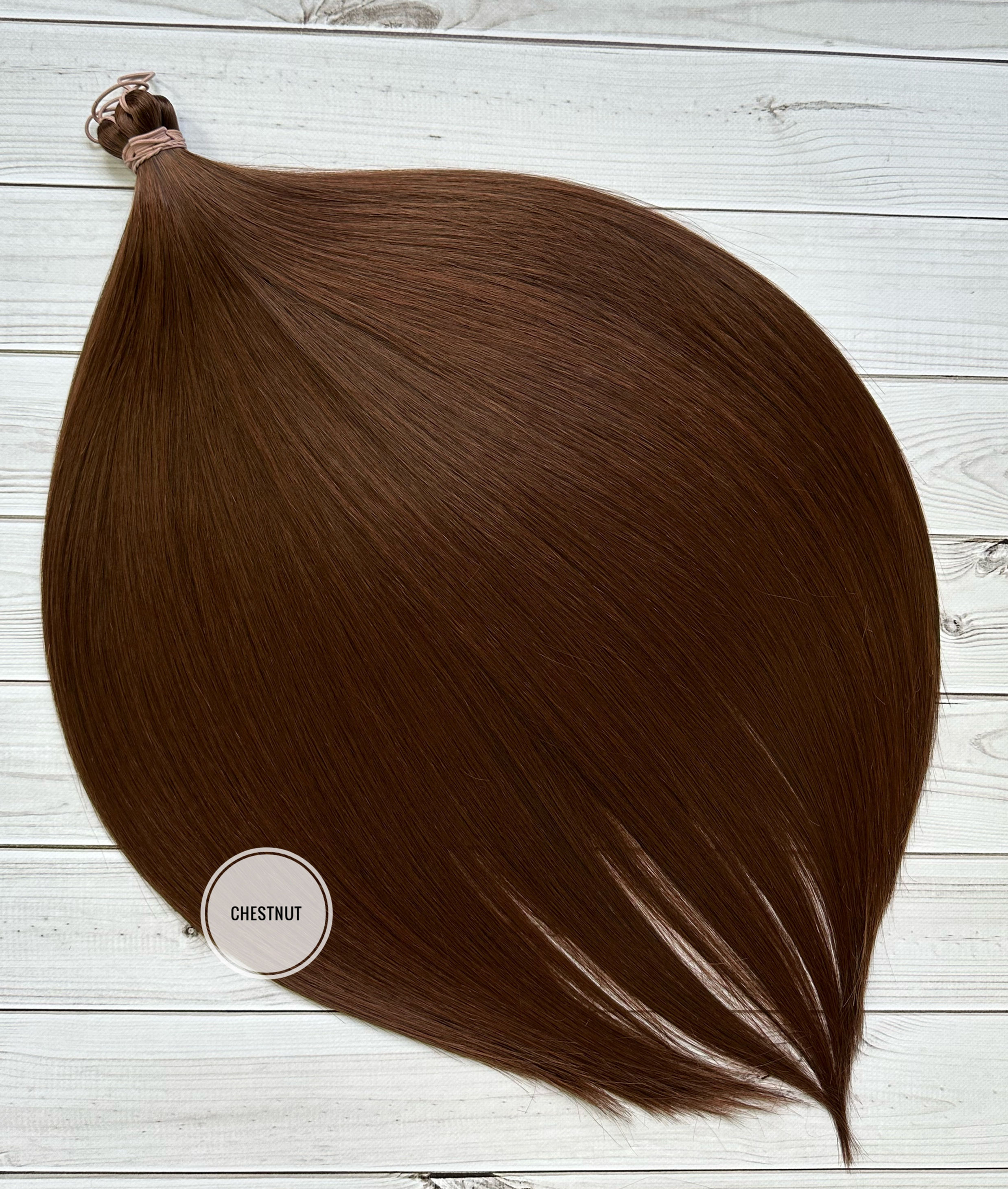 Poni Gladys, коліp Chestnut