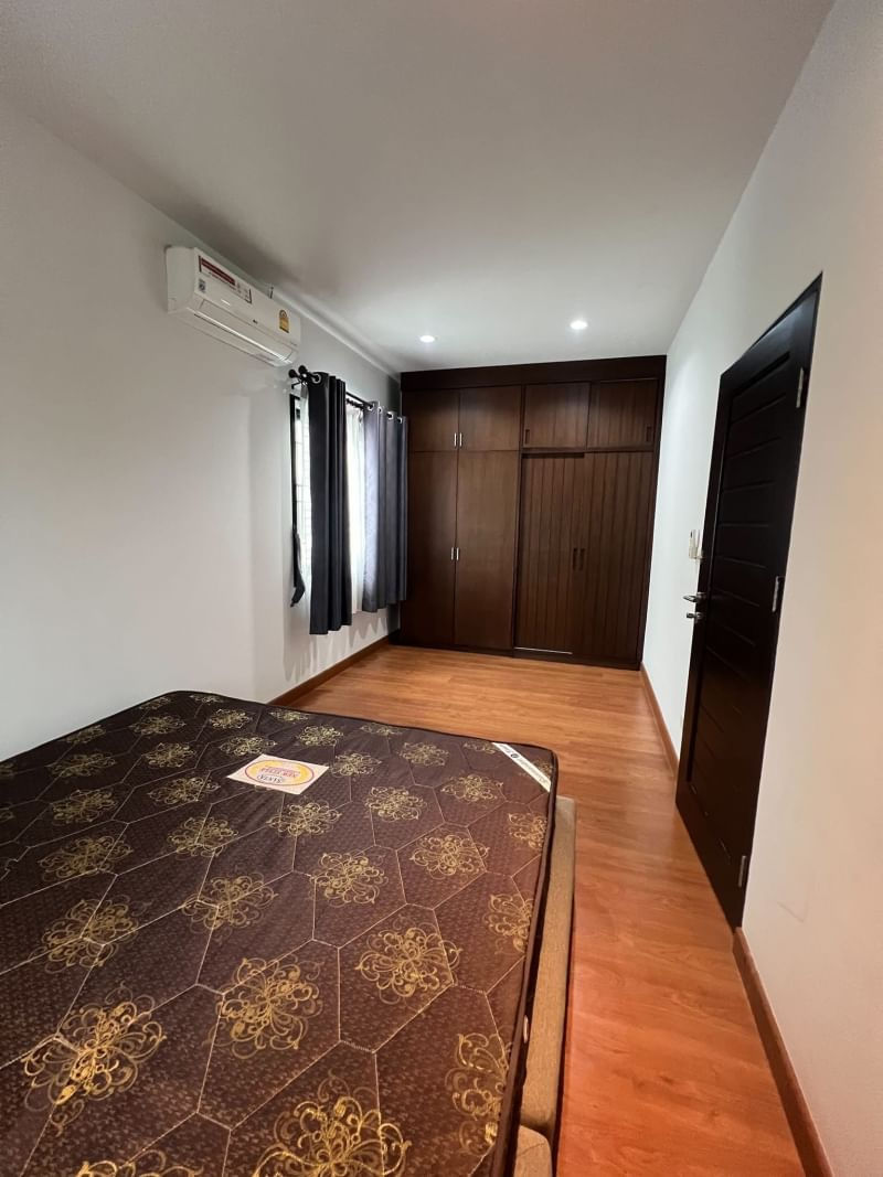 ภาพขนาดย่อ: ให้เช่าบ้านเดี่ยว 2 ชั้น ย่านสันผักหวาน 2 stories house for rent