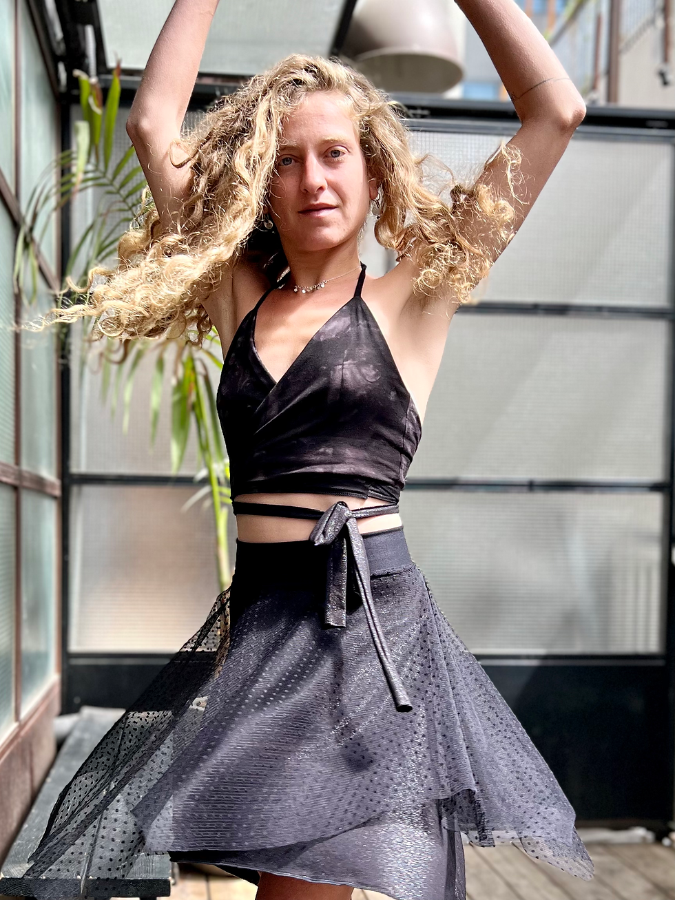 תמונה ממוזערת: Nala Wrap Top Tai Dai Spinning View