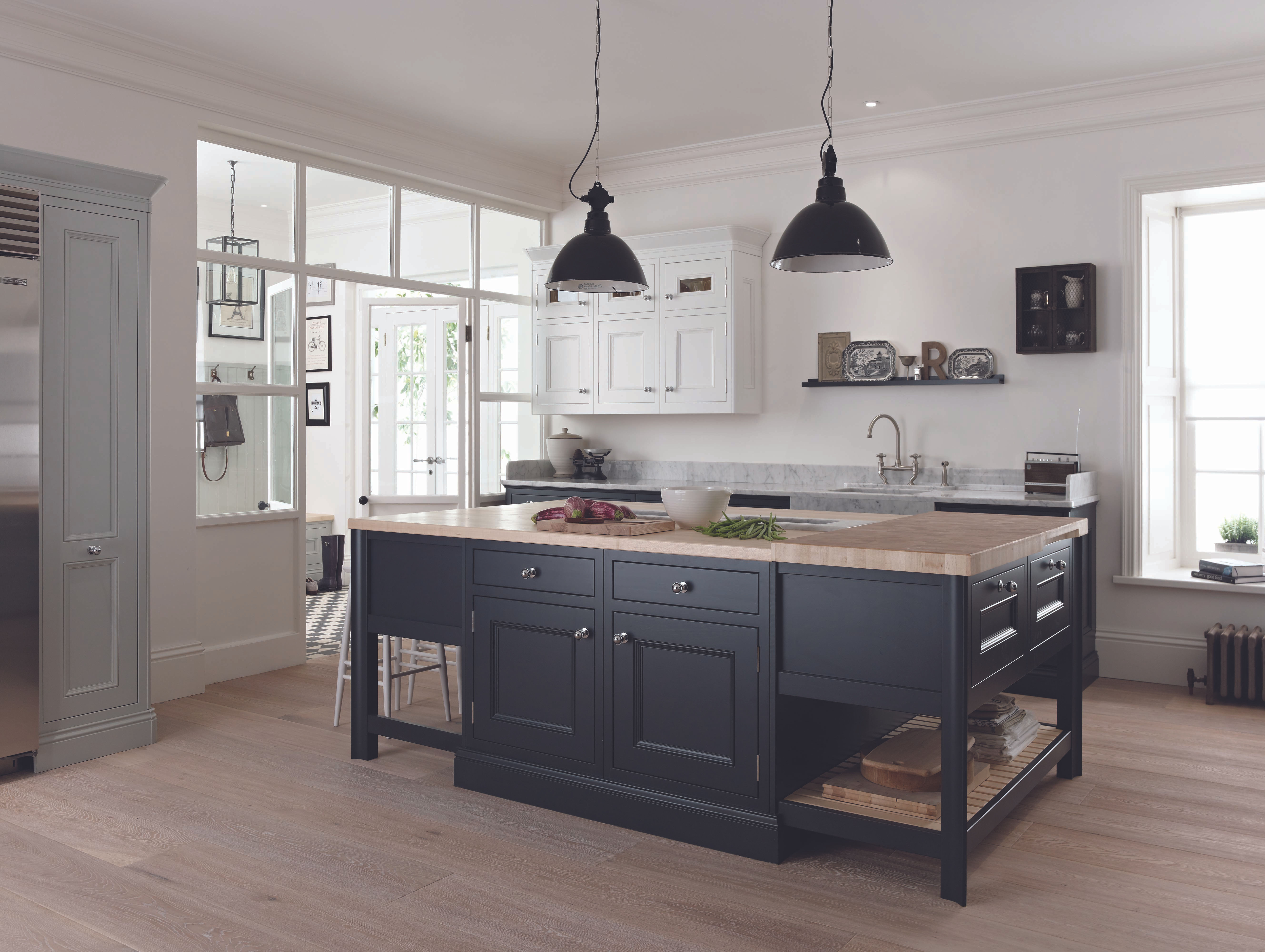 1909 Shaker Half Pencil & Beading