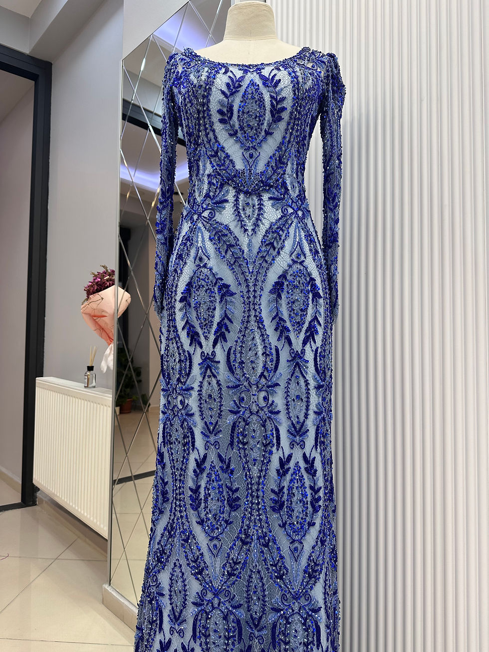 Küçük resim: Satılık Saks Mavisi Elbise 