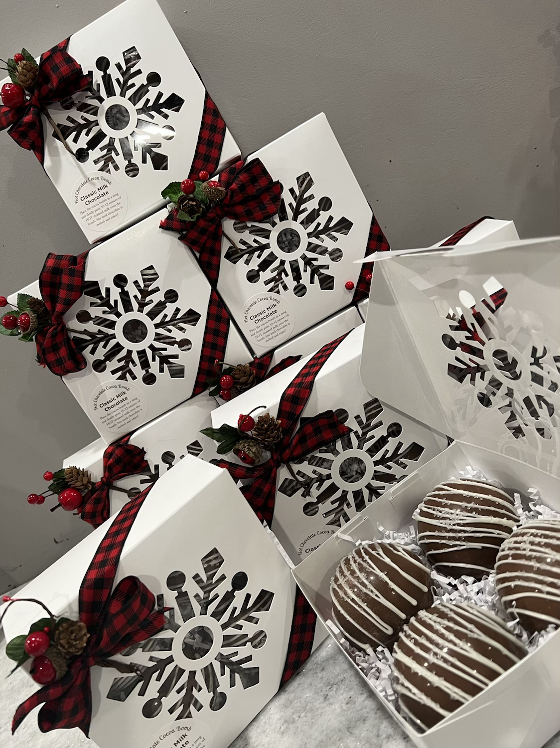 Cocoa Bomb Gift Box (4)