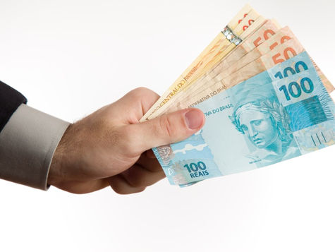 Trabalhador já pode usar FGTS para garantir empréstimo consignado.