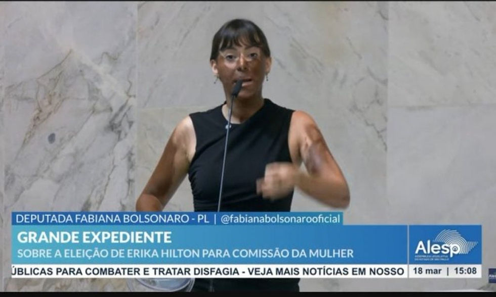 MP Eleitoral Pretende Impedir Utilização da Imagem de Bolsonaro por Deputada Envolvida em Blackface