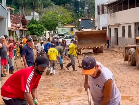 Fortes chuvas em Minas Gerais destroem 9 pontes em Dom Silvério