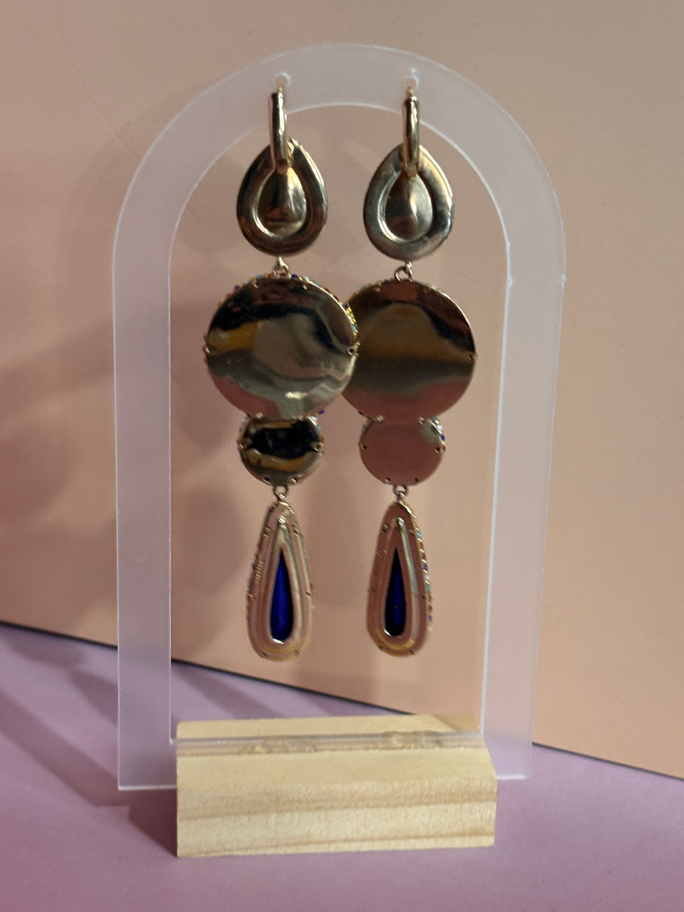 Satellite boucles d’oreilles dorées à l’or fin 14/18 carats vert rouge