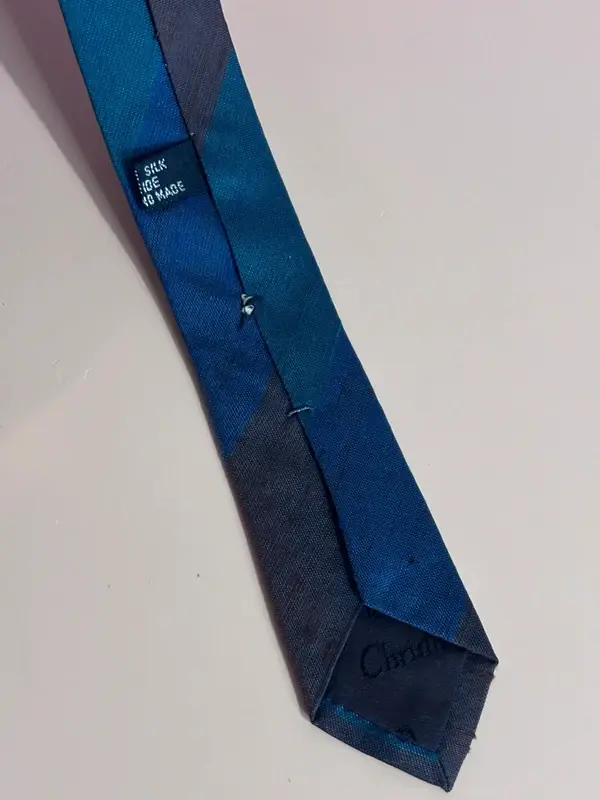 Cravate Christian Dior vintage 100% soie sauvage rayures bleues