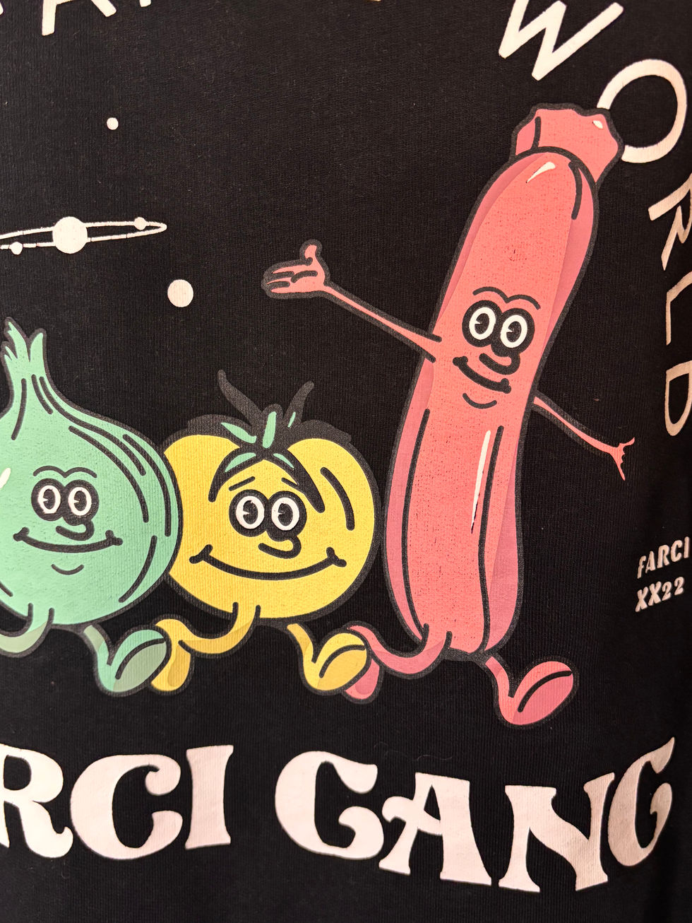 Sweat Farci noir à capuche T M – Streetwear français légumes & saucisses