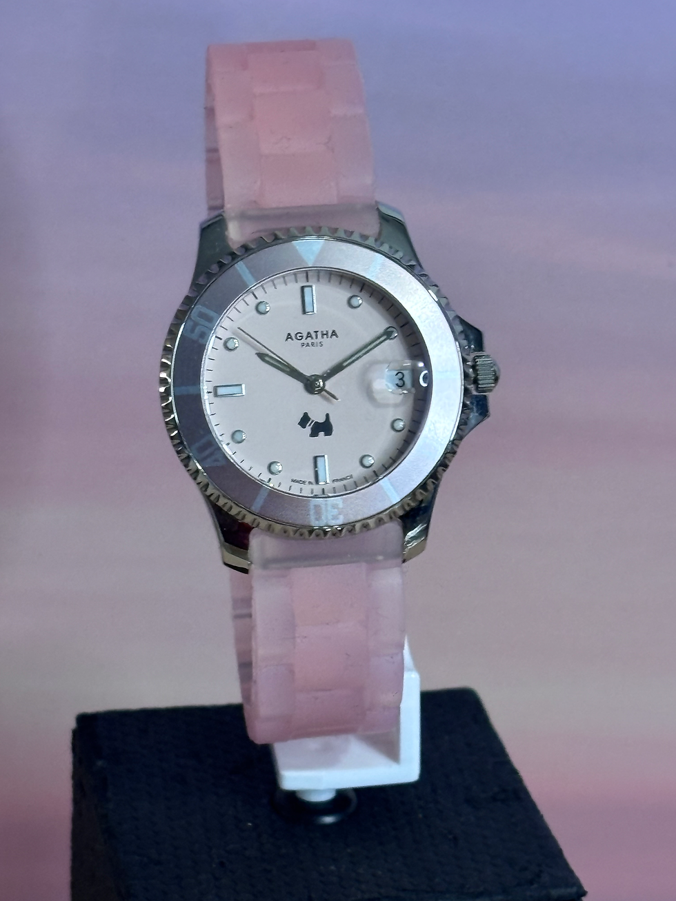 Montre femme Agatha argentée et rose poudré à pile neuve – dateur