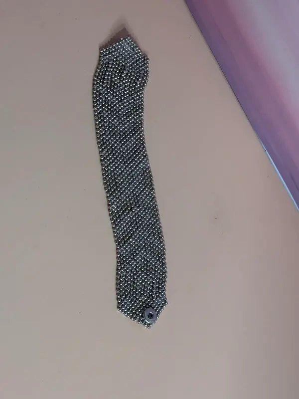 Agatha Paris bracelet manchette argenté en maille liquide – 21 cm