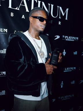 Ninho dévoile sa nouvelle marque de produits capillaires The Platinum Barber