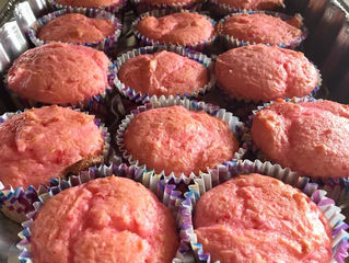 Skinny Strawberry Cupcakes