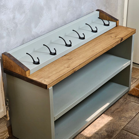 Solid wood seating bench for entrance hall