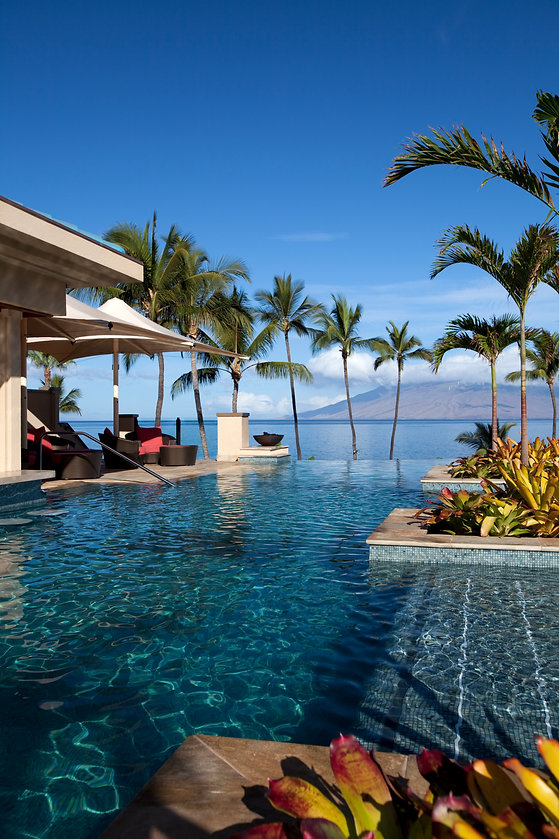 Luxury-Oceanside-Infinite-Pool-182245627