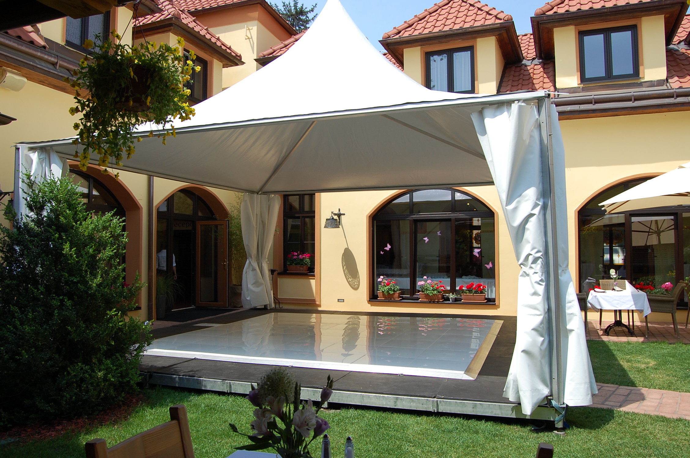 Pagoda 6x6m