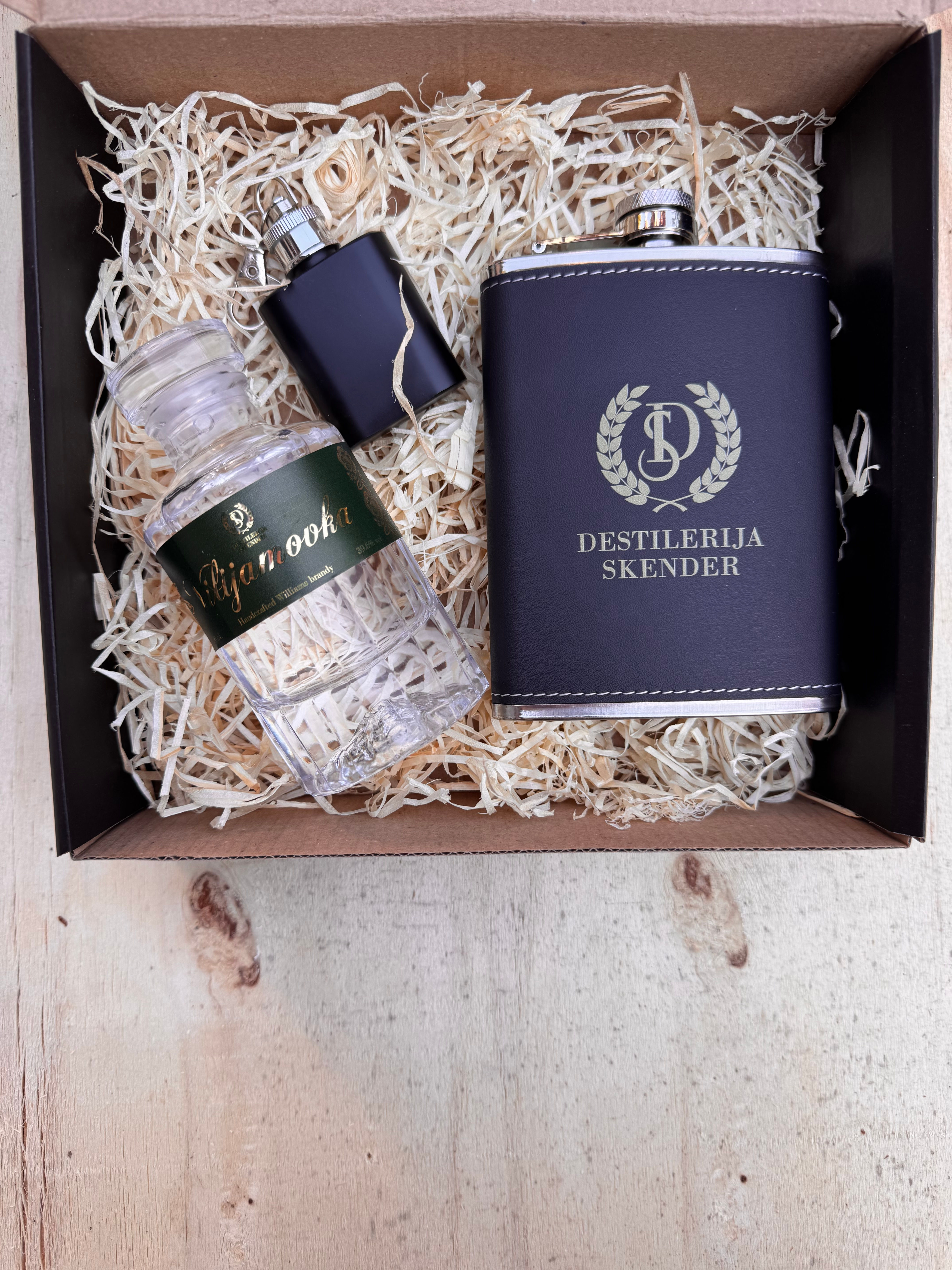 Signature Black Classic