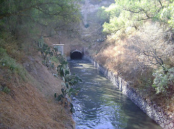 1200px-El_Tajo_(Tunel).jpg