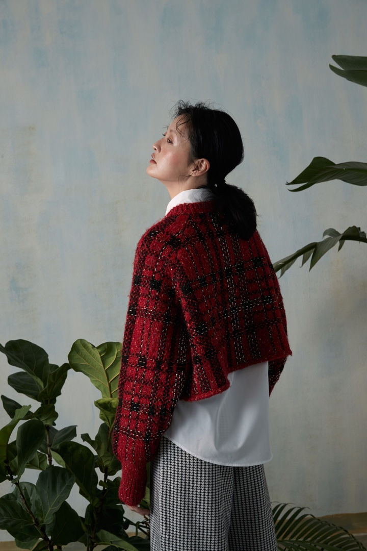 Thumbnail: Check Pattern Pullover with Beads Detail