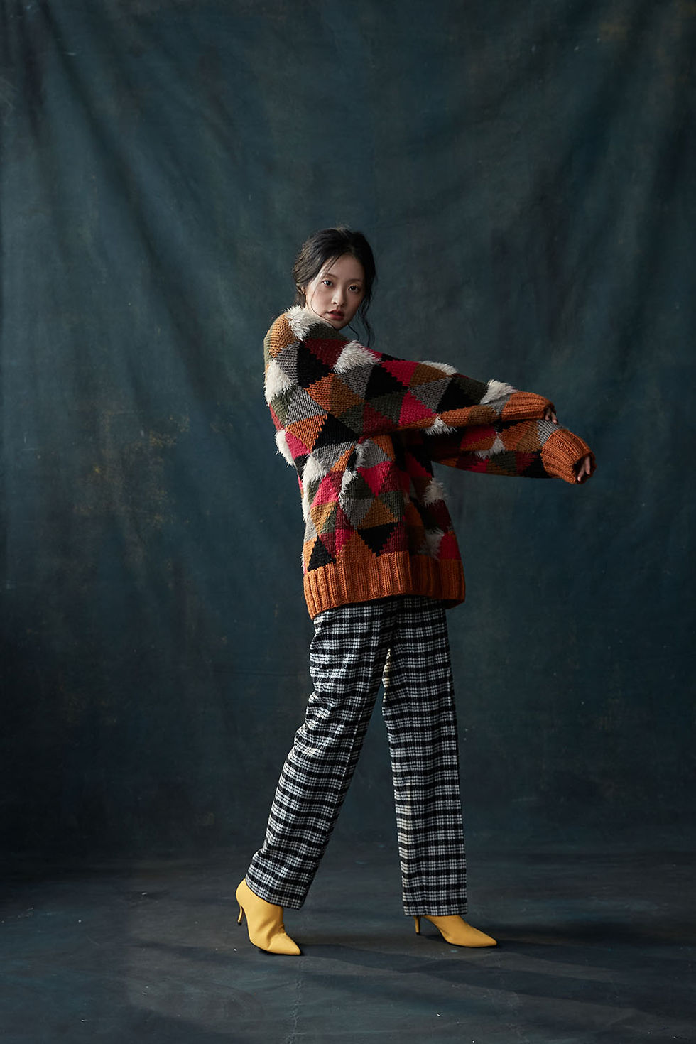 Thumbnail: BJ-J0318-B | Color Block Mixed Furry Pullover