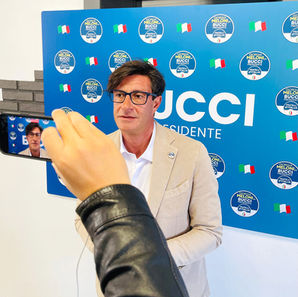 Paolo Strescino durante la campagna elettorale per le Regionali in Liguria del 2024