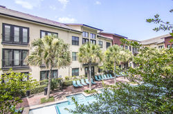 819 North Fitzhugh Avenue