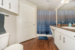 2403 N Washington Ave