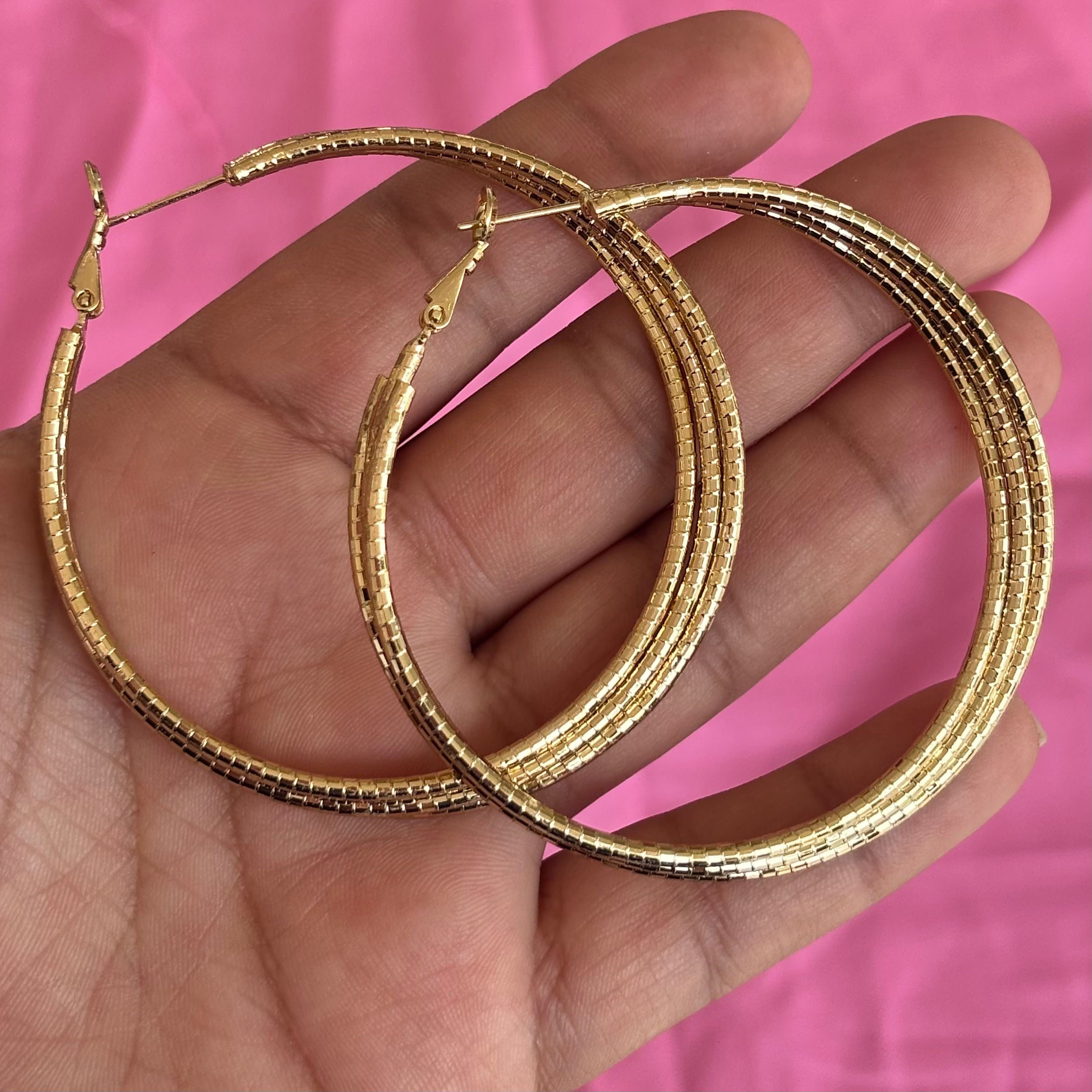 Stacked hoops earrings 