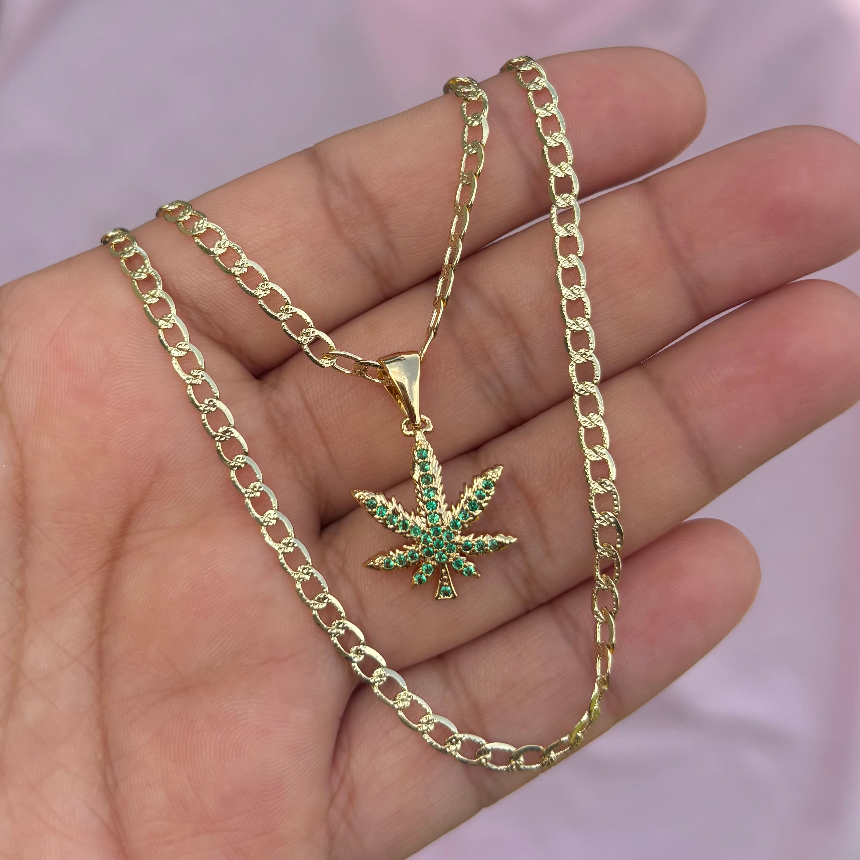 Mini leaf necklace 
