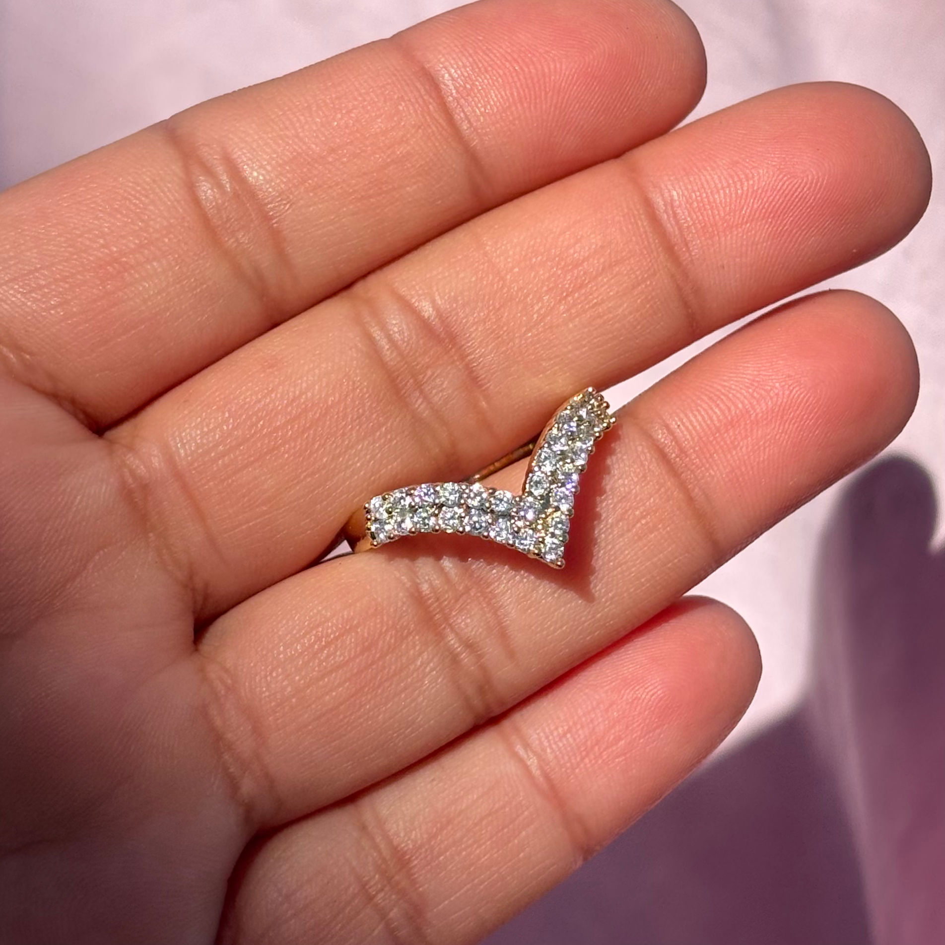 9 white ring 