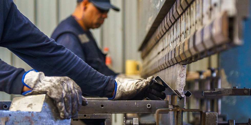 Kits de Seguridad Vial: Stock de Defensas Camineras y Continuidad de Obra en Chile
