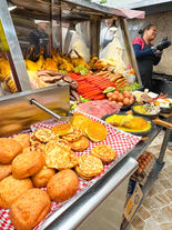 Almuerzo! by Sue Eley