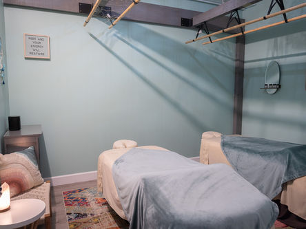 Why a Couples Massage is the Ultimate Valentine’s Day Treat