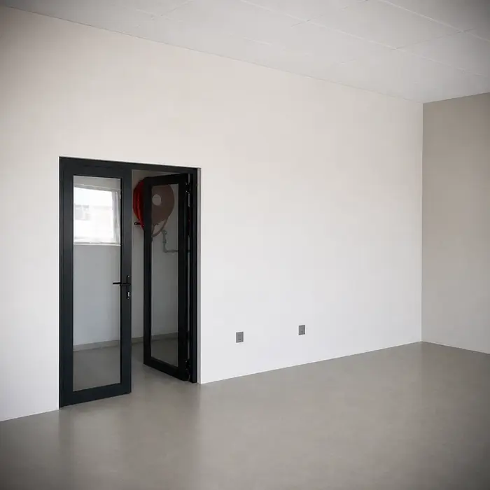 The Moderne retail whitebox shopfront space, Salt River