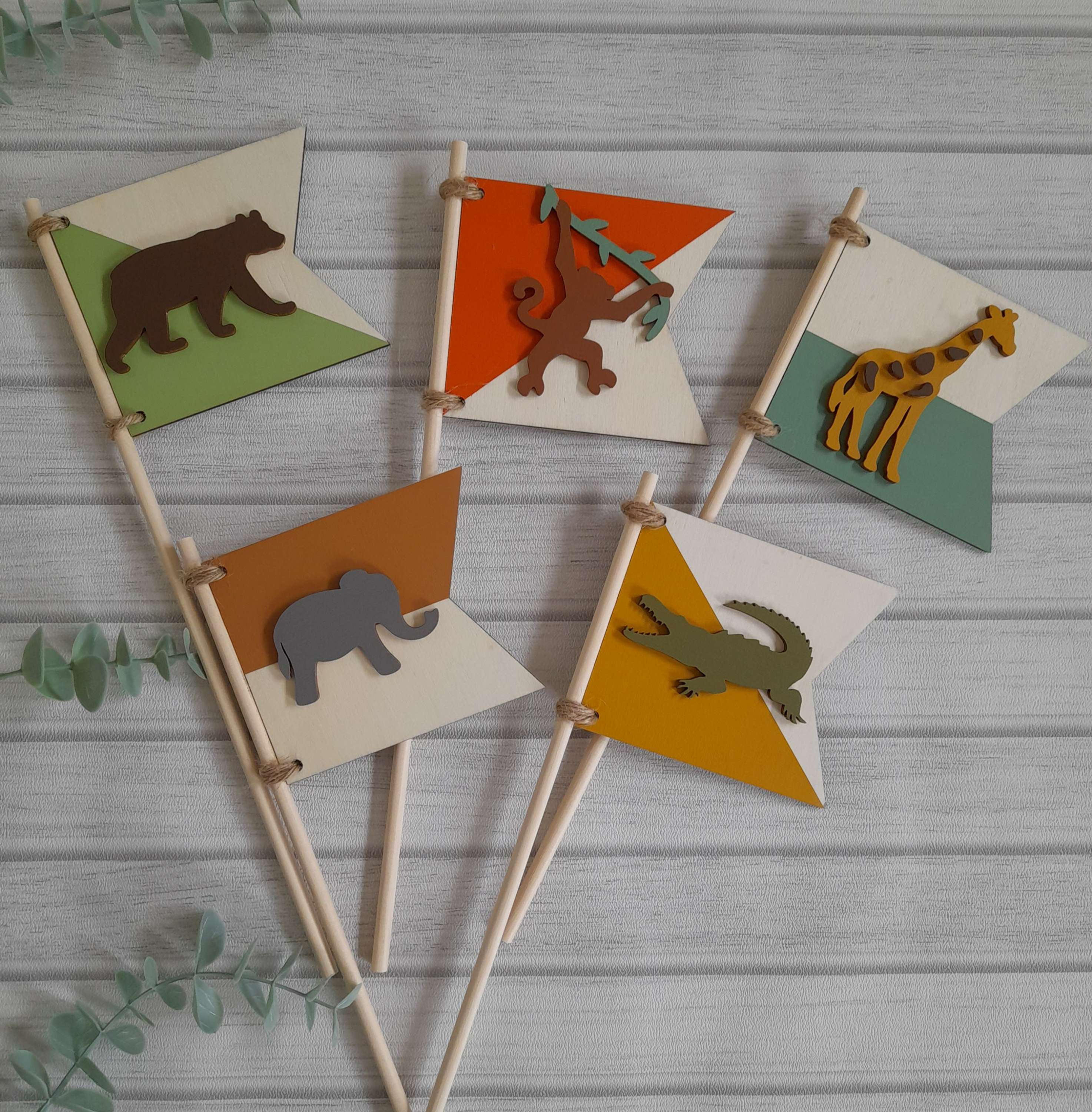 Mini Flags / Mini Hanging Pennants