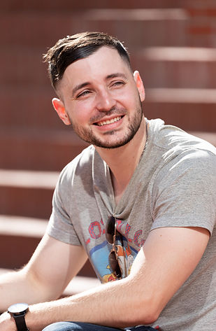 Professional dating profile photography in Portland, Oregon