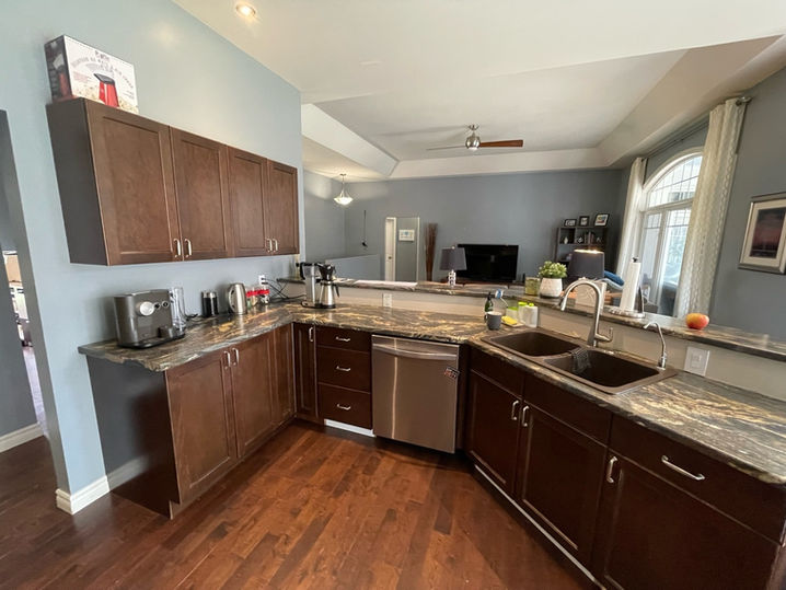 Lagois Renovation Ottawa South Mountain - Before and After