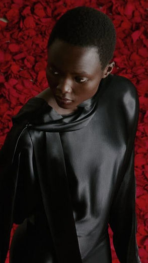 Ferragamo FW25: Maximilian Davis explora o drama e a poesia do Tanztheater